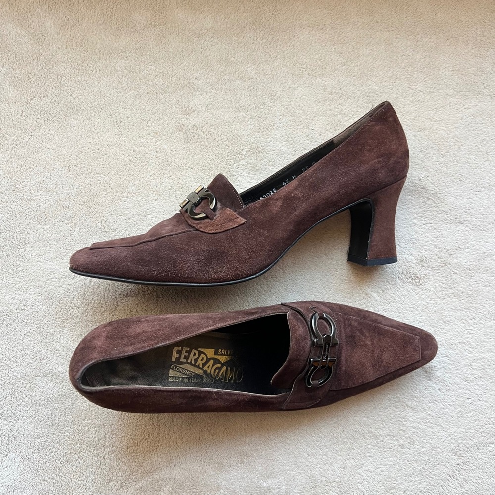 Salvatore Ferragamo Women 7.5‎ B Brown Suede Loafer Pumps Gancini Bit Block Heel